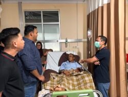 Wali Kota Weny Gaib Jenguk Korban Insiden Drag Race Upai di RS Prof Kandou