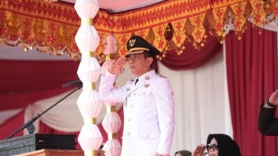 Pimpin Upacara HUT ke-81 RI, Wali Kota Weny Gaib Ajak Masyarakat Perkuat Persatuan dan Semangat Membangun Daerah